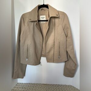 ABERCROMBIE AND FITCH VEGAN LEATHER MOTO JACKET